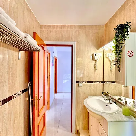 J&k 托雷莫利诺斯