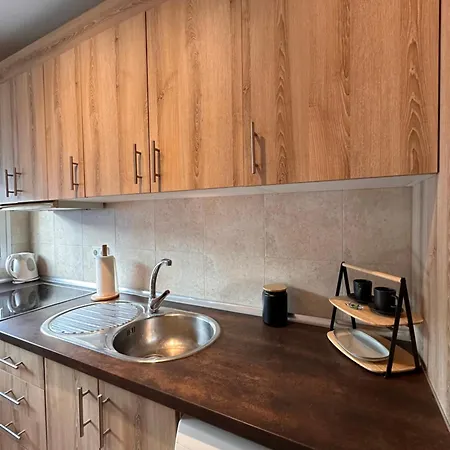 J&k Apartment *